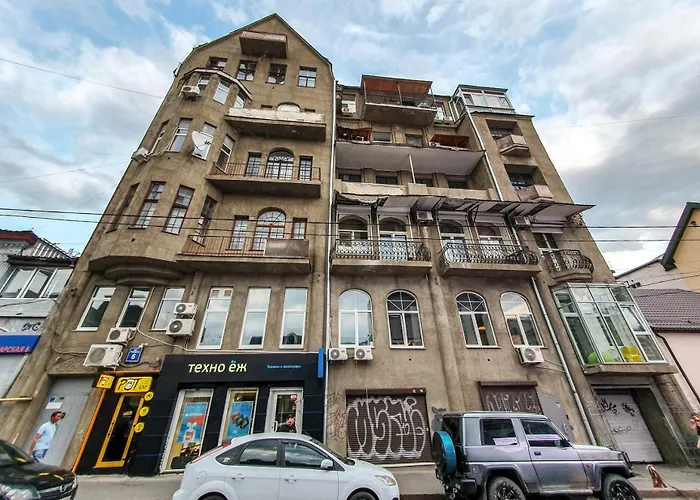 Two-Floor Apartments And Studio 2-Х Этажные Апартаменты И Студия В Самом Центре